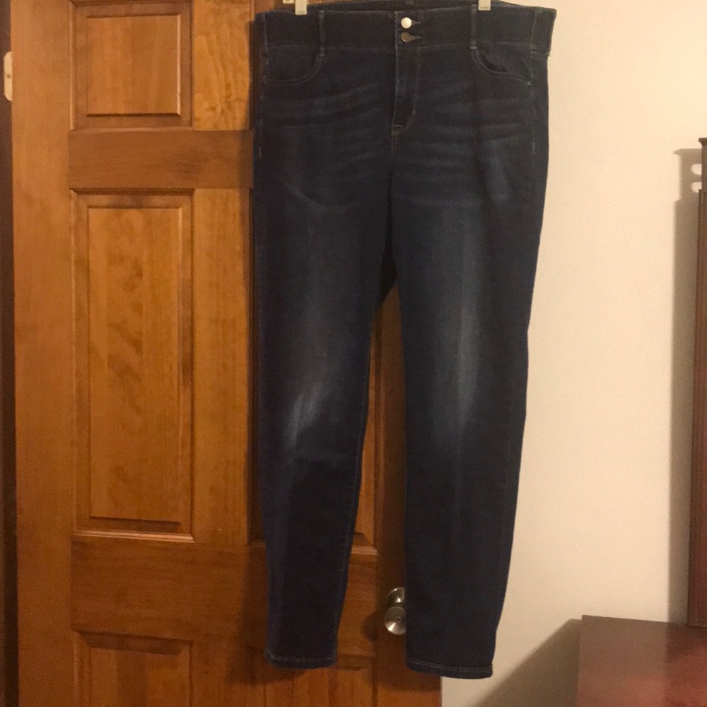 Women’s super straight legged jeans size 18